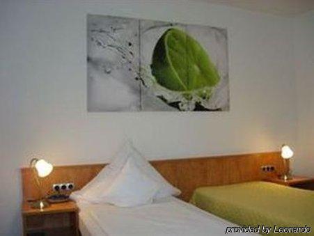 Hotel Crystal فيلدرستادت المظهر الخارجي الصورة